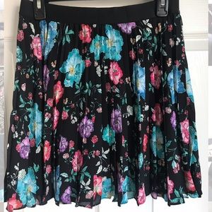 Pleated floral skirt